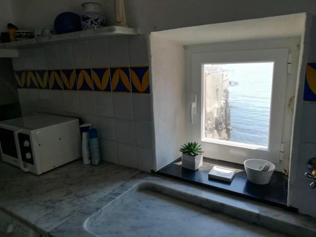 Casa Sulla Spiaggia Di Boccadasse Генуя Экстерьер фото