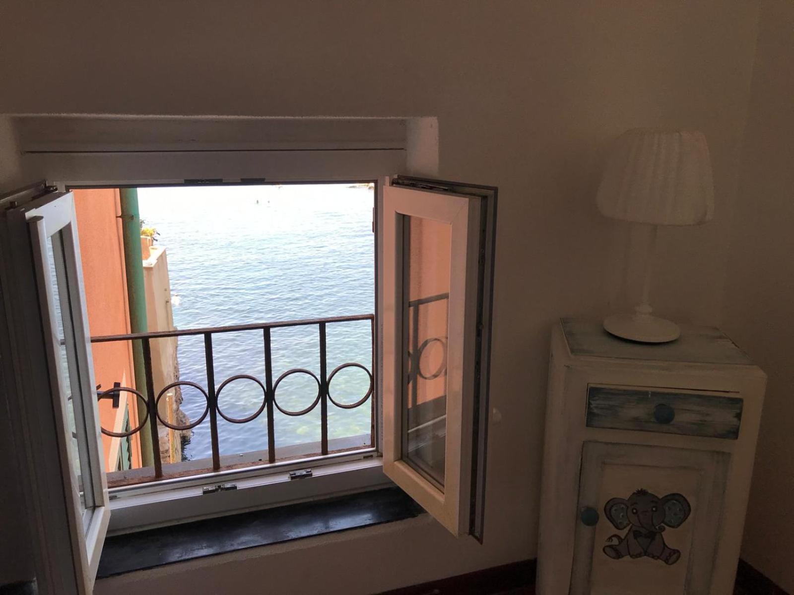 Casa Sulla Spiaggia Di Boccadasse Генуя Экстерьер фото